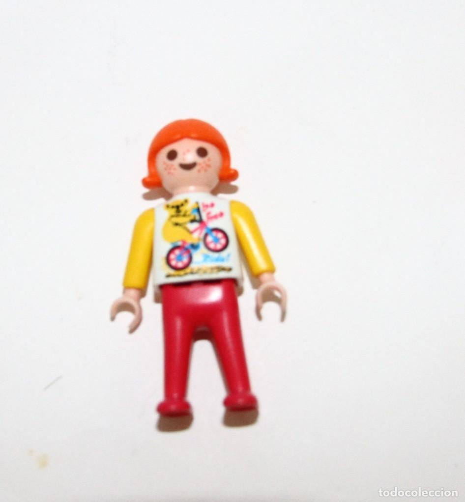 Playmobil: PLAYMOBIL MEDIEVAL FIGURA NI&Ntilde;A CASA CITY