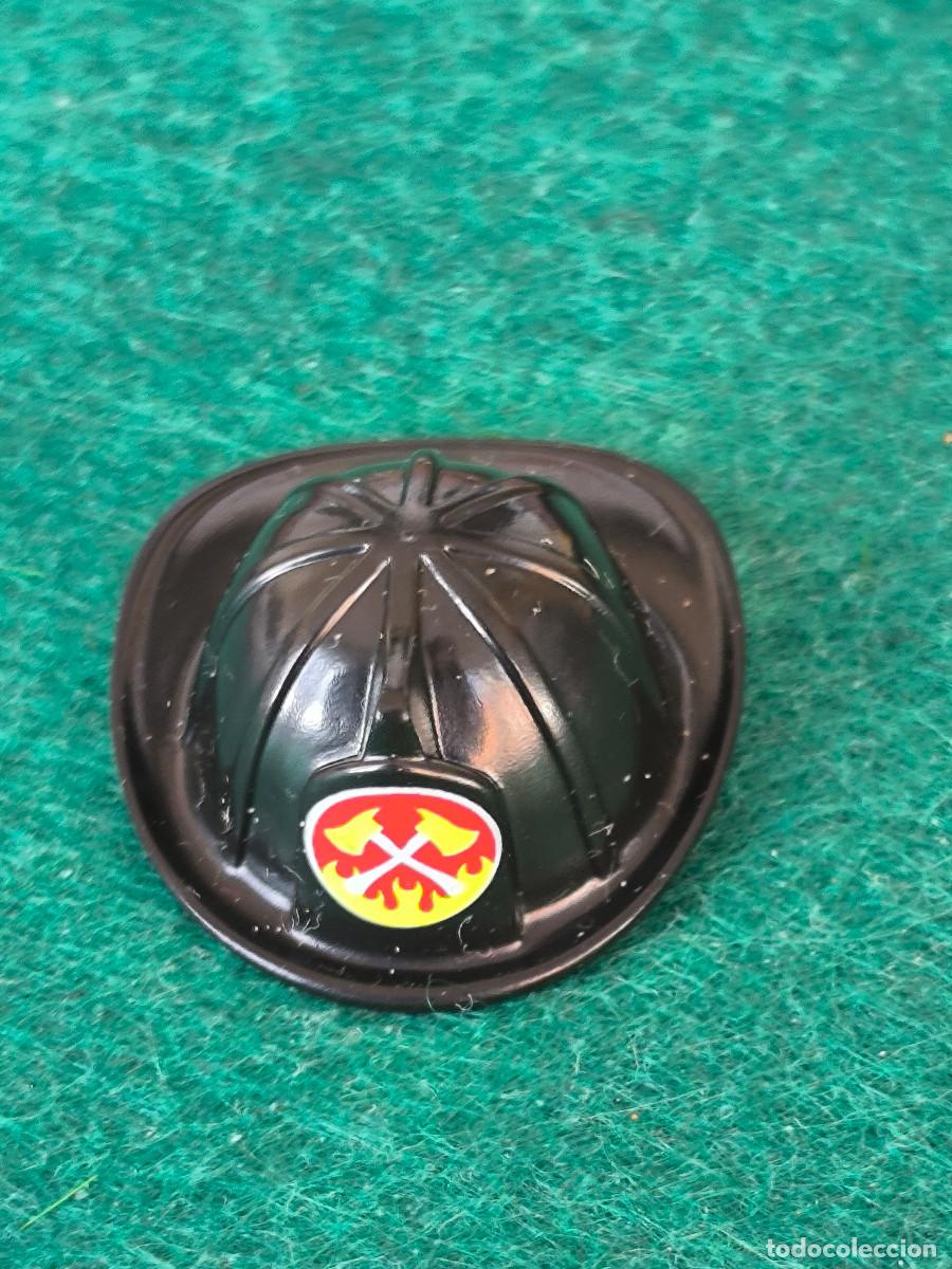 Playmobil: Playmobil casco sombrero gorro bomberos negro insignia hachas city ciudad victoriano