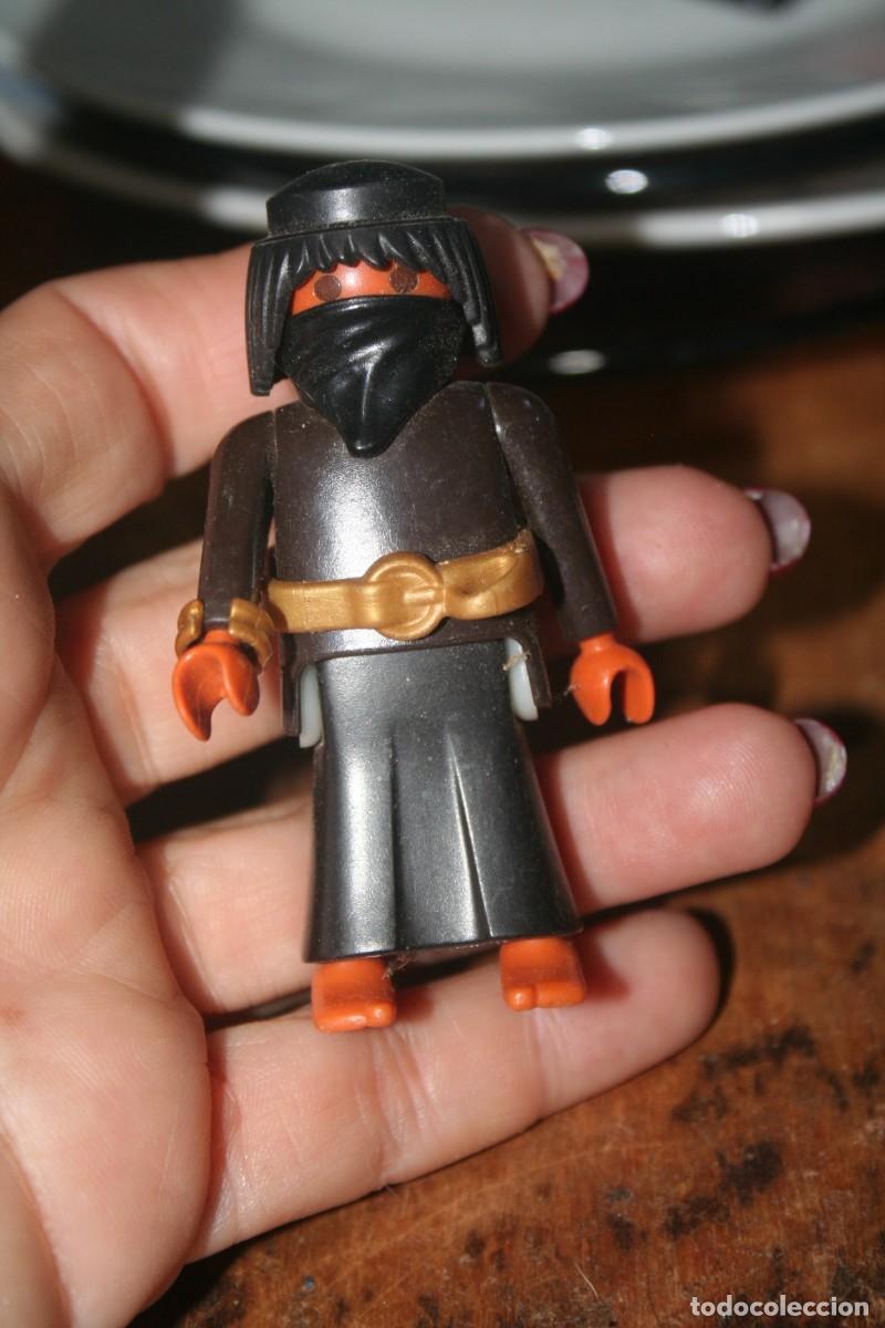 Playmobil: mu&ntilde;eca mu&ntilde;eco playmobil LADRON DE TUMBAS PEDIDO MINIMO 5E