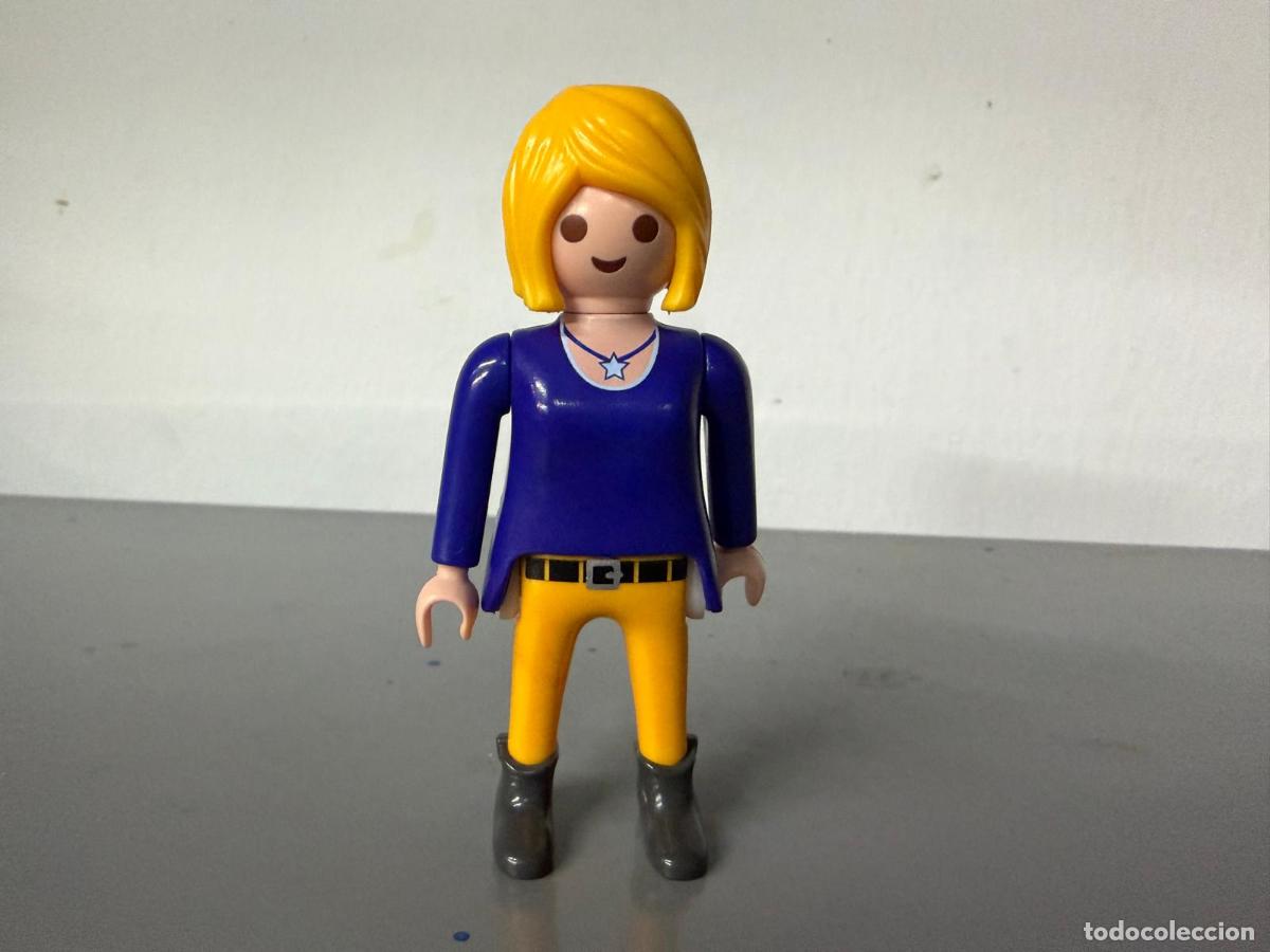 Playmobil: PLAYMOBIL figura mujer rubia cuerpo azul botines ciudad -mix27