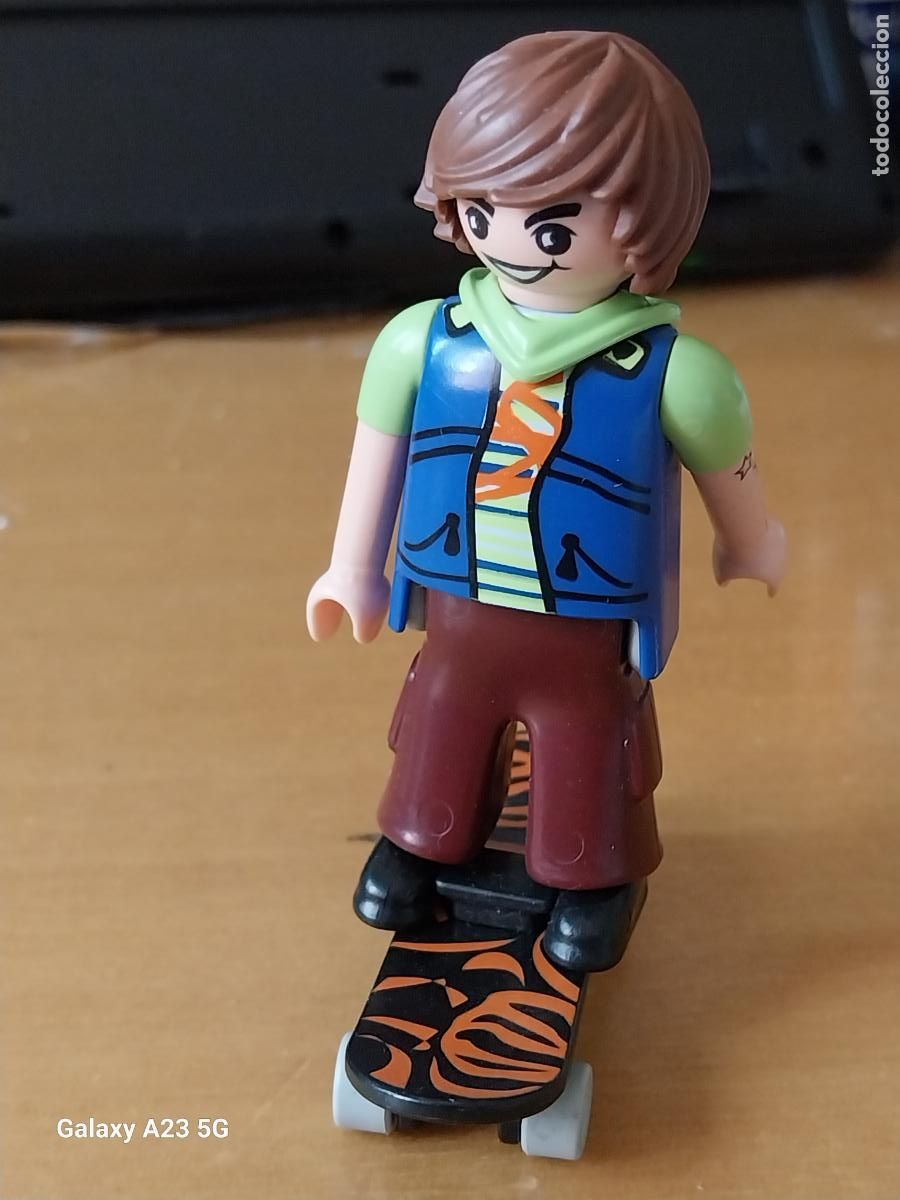 Playmobil: PLAYMOBIL SKATER CHICO MONOPATIN GEOBRA 2006 ORIGINAL