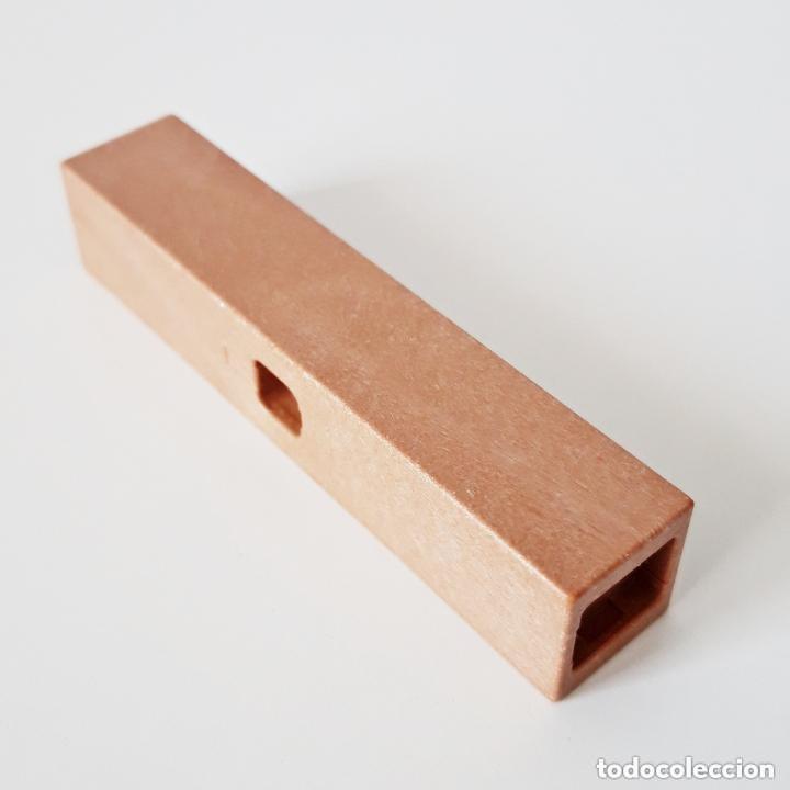 Playmobil: PLAYMOBIL POSTE MARR&Oacute;N CLARO SYSTEM X 1,5X7,5CM CONECTOR COLUMNA MURO PARED