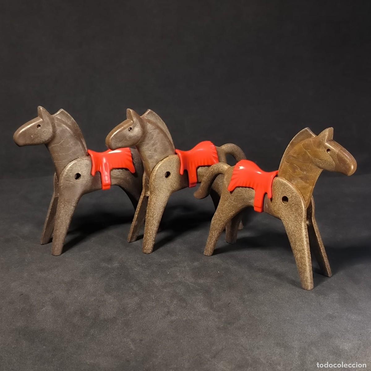 Playmobil: Playmobil 3 caballos marrones ☼