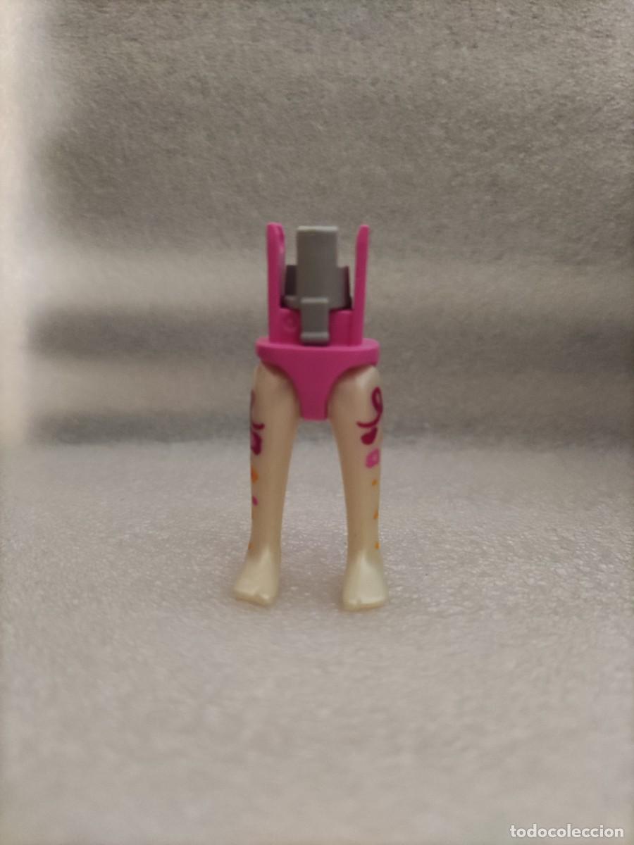 Playmobil: Piernas mujer gimnasta medias blancas y rosa Playmobil