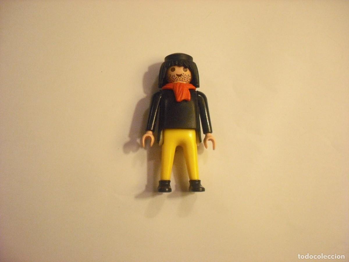 Playmobil: PLAYMOBIL, FIGURA CON BARBA Y PA&Ntilde;UELO ROJO AL CUELLO