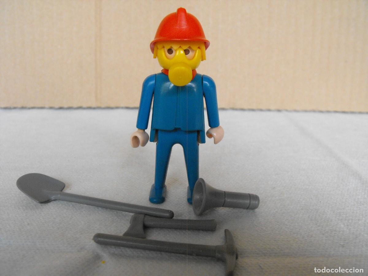 Playmobil: PLAYMOBIL. Bombero. De la Ref. 3366. Primera &eacute;poca. - Foto 1