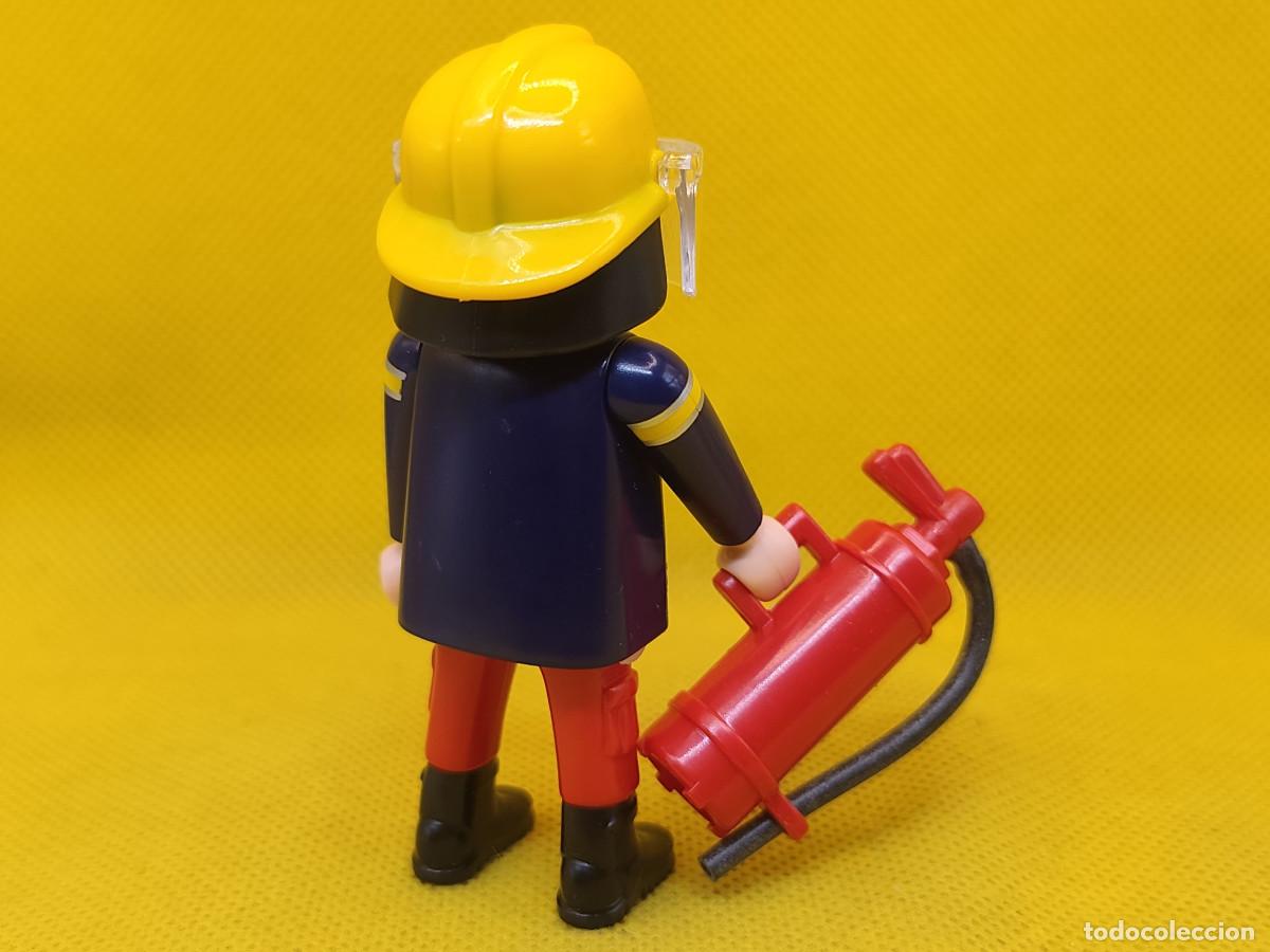 Playmobil: Playmobil Bombero con casco amarillo - Foto 3