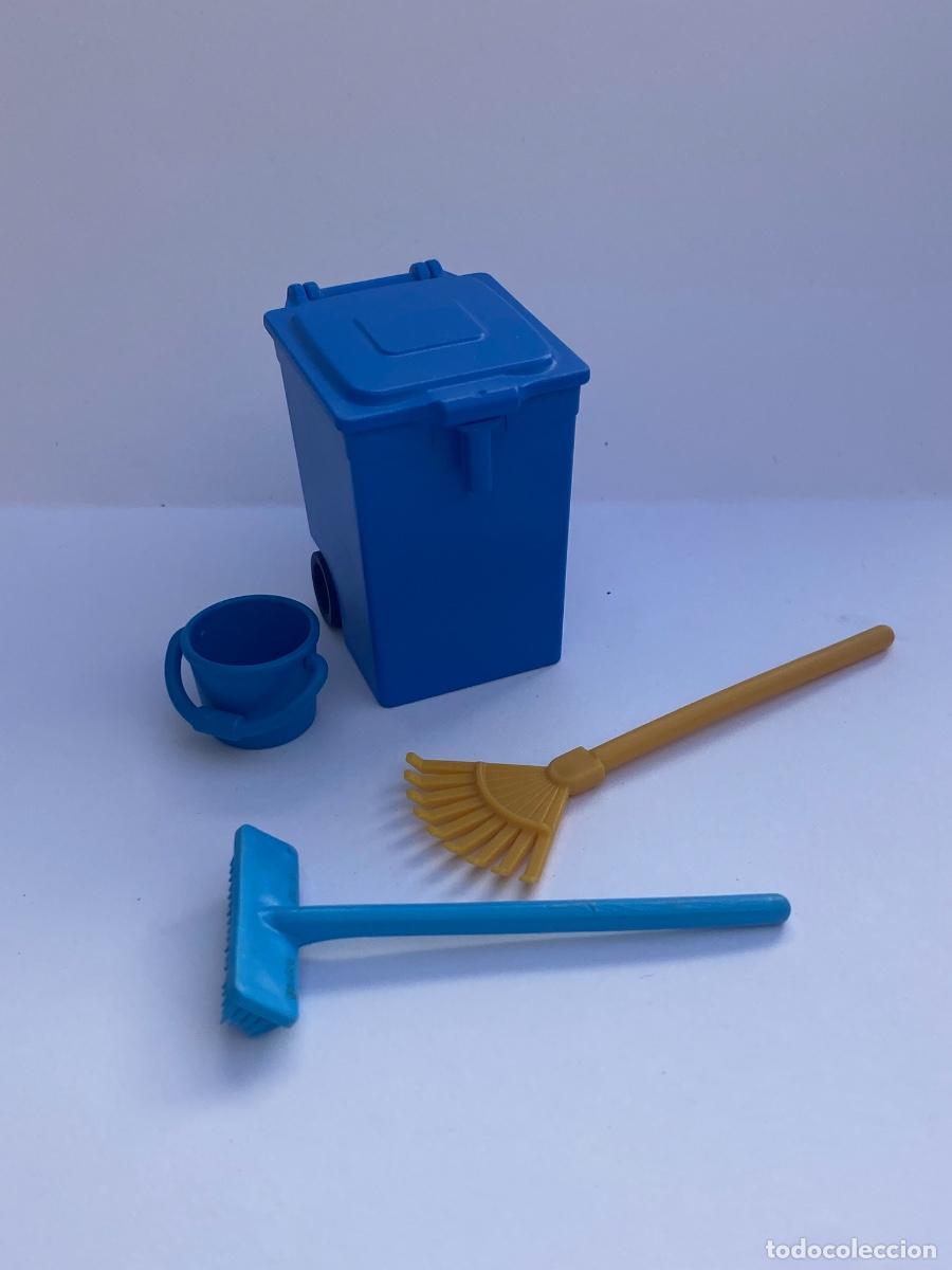 Playmobil: Playmobil contenedor y escobas