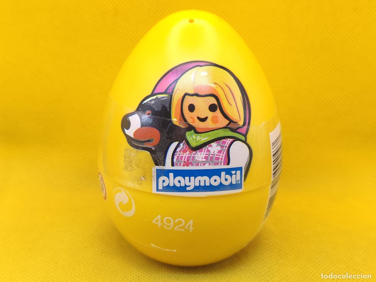 Playmobil: Playmobil Huevo amarillo con Chica con perro REF 4924