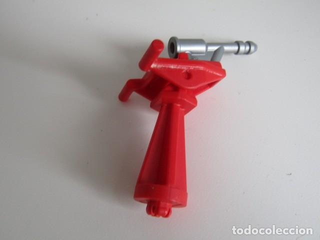 Playmobil: DIFICIL SOPORTE ESPECIALROJO CON PISTOLA MANGUERAS BOMBEROS PLAYMOBIL