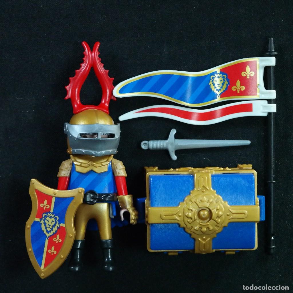Playmobil: Playmobil caballero medieval con bandera y baul ☼