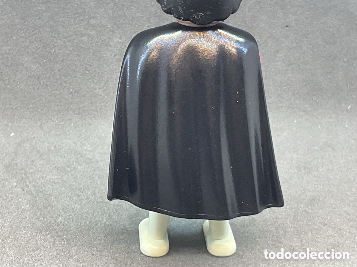 Playmobil: ACCESORIO PLAYMOBIL. CAPA NEGRA LARGA.