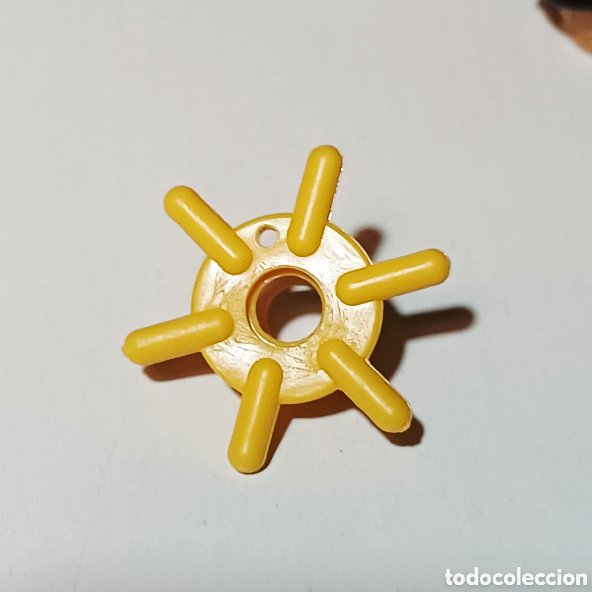 Playmobil: Pieza Playmobil tim&oacute;n polea barco maquinilla elevador