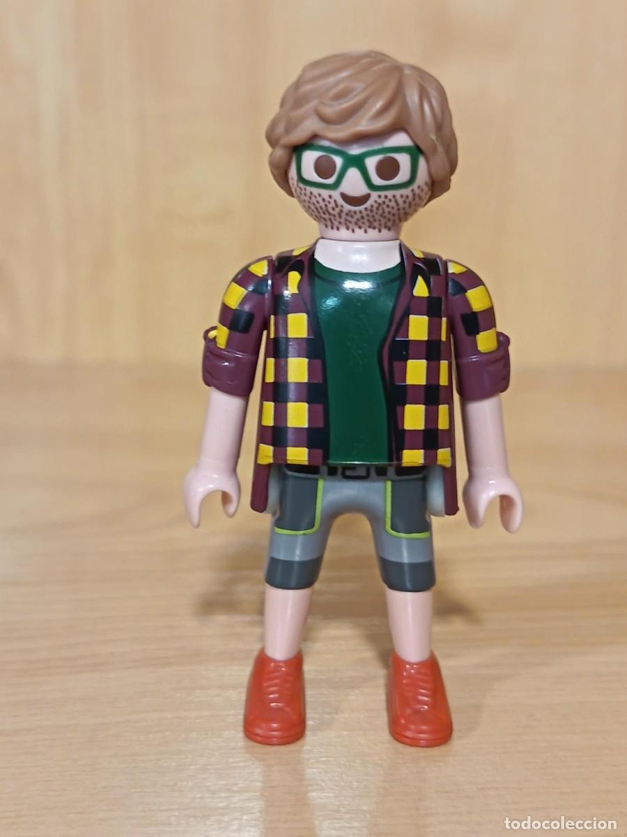 Playmobil: PLAYMOBIL HOMBRE CON CAMISA DE CUADROS Y GAFAS - 25/12/15