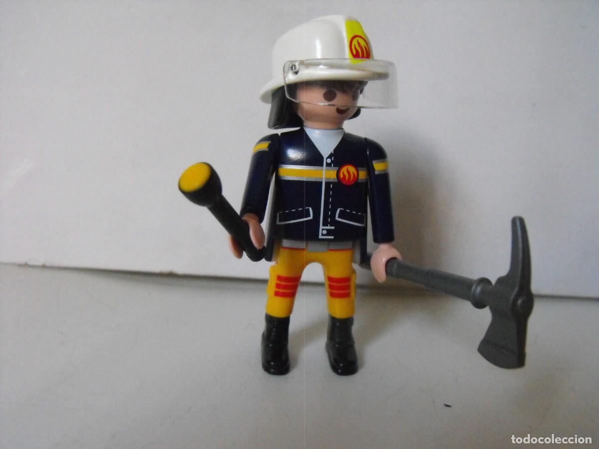 Playmobil: PLAYMOBIL. Figura de Bombero.