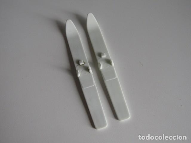 Playmobil: DIFICIL PAREJA DE SKIS BLANCO INVIERNO SERIE COLOR 1&ordf; &Eacute;POCA PLAYMOBIL