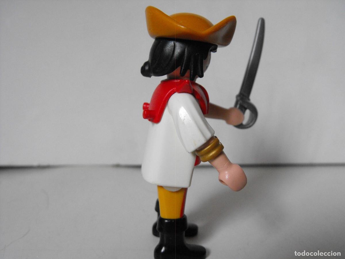 Playmobil: PLAYMOBIL. Figura de pirata. - Foto 2