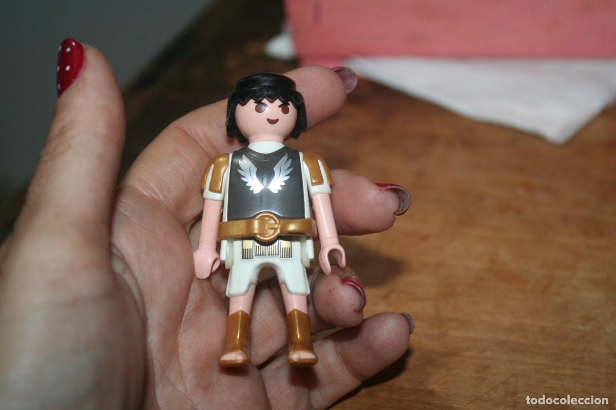 Playmobil: MU&Ntilde;ECO mu&ntilde;eca PLAYMOBIL PEDIDO MINIMO 5E