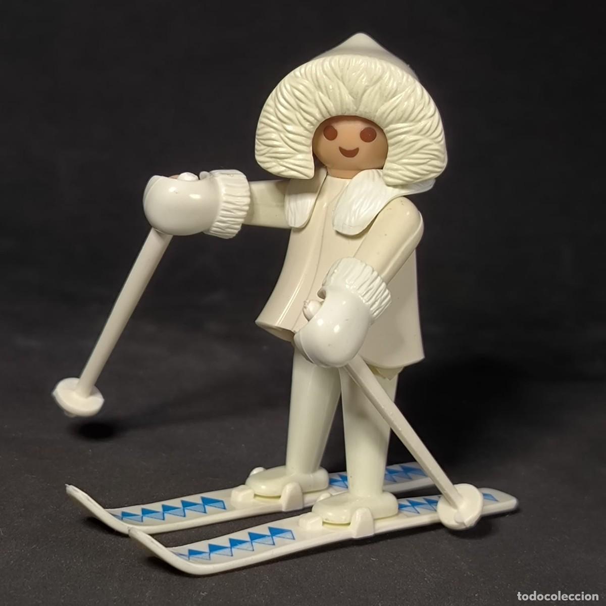 Playmobil: Playmobil mujer con esquies ☼