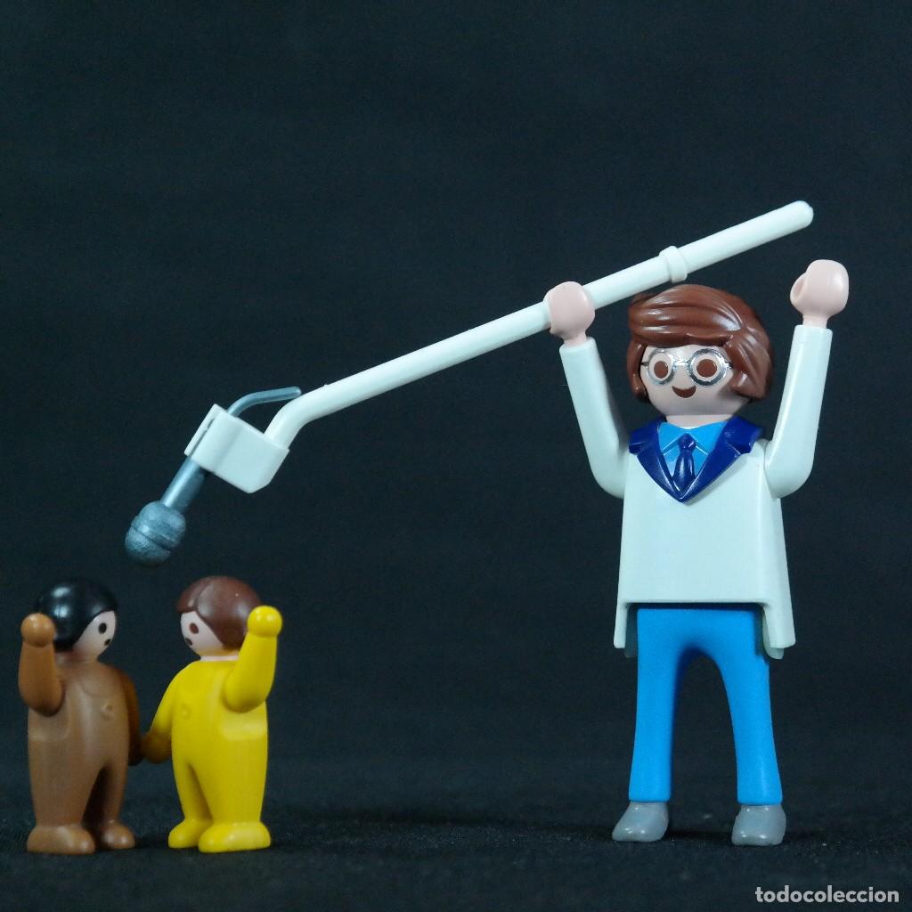 Playmobil: Playmobil periodista con bebes ☼