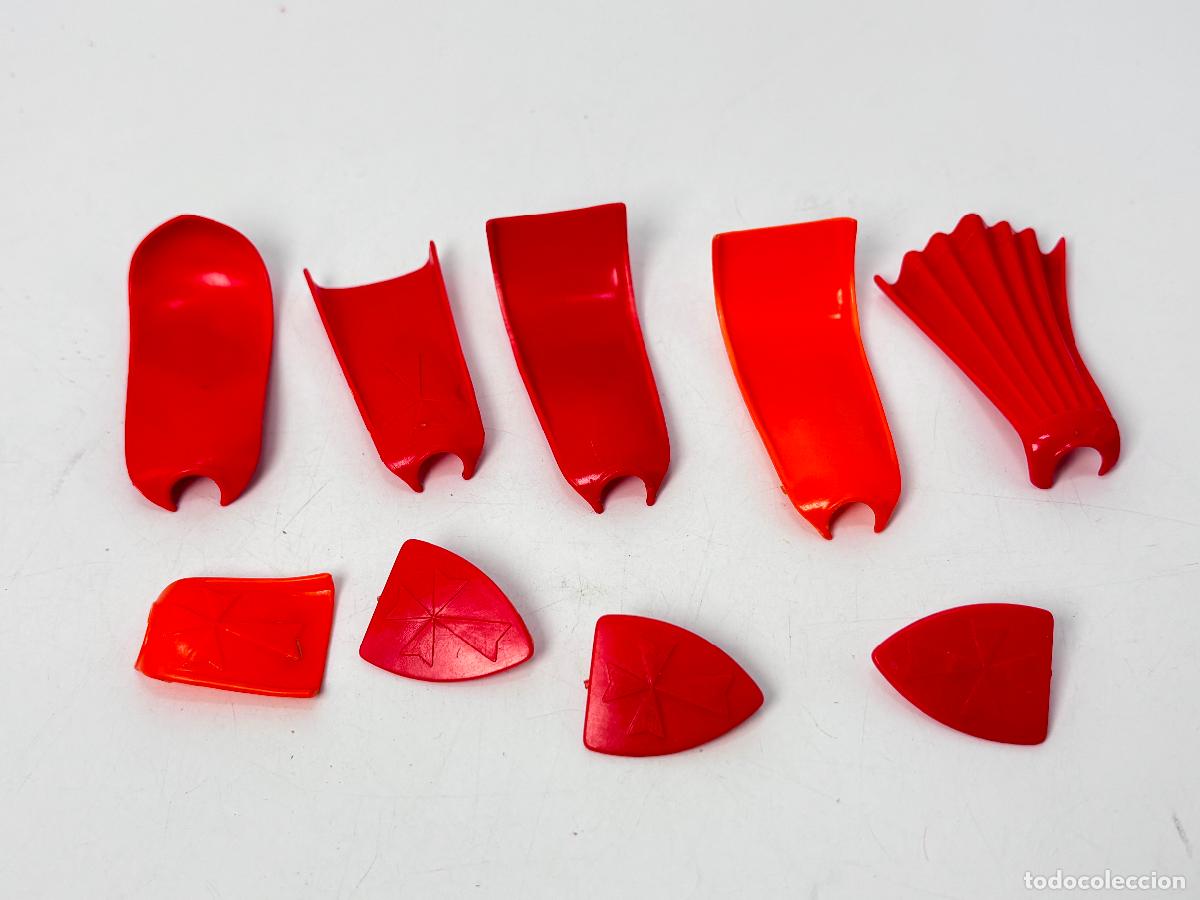 Playmobil: Playmobil lote escudo capa medieval primera &eacute;poca marcas de uso
