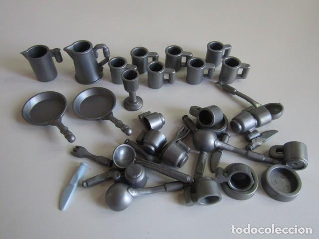 Playmobil: DIFICIL LOTE DE VAJILLA Y CUBIERTOS COPAS JARRAS PLATEADAS OESTE MEDIEVAL ANTIGUAS PLAYMOBIL
