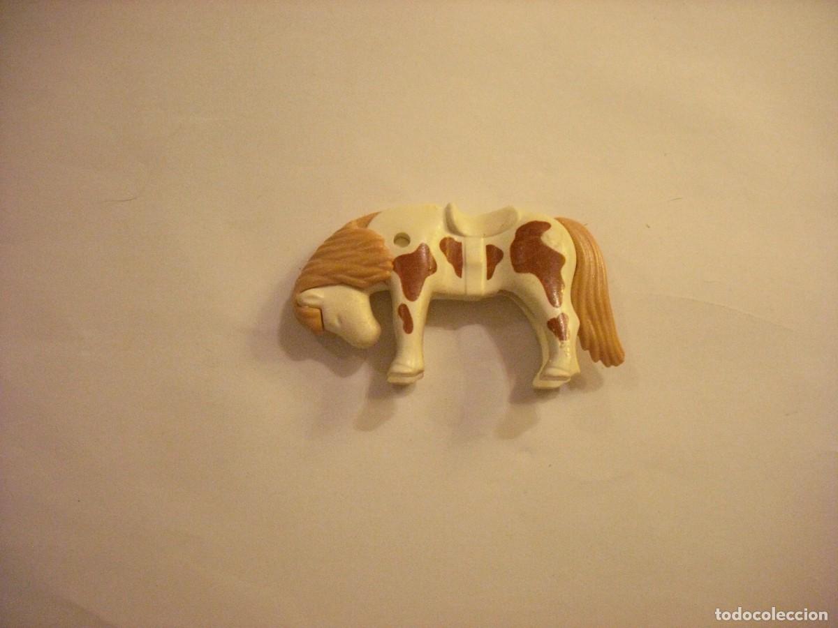 Playmobil: PLAYMOBIL, FIGURA DE UN POI BLANCO MANCHADO