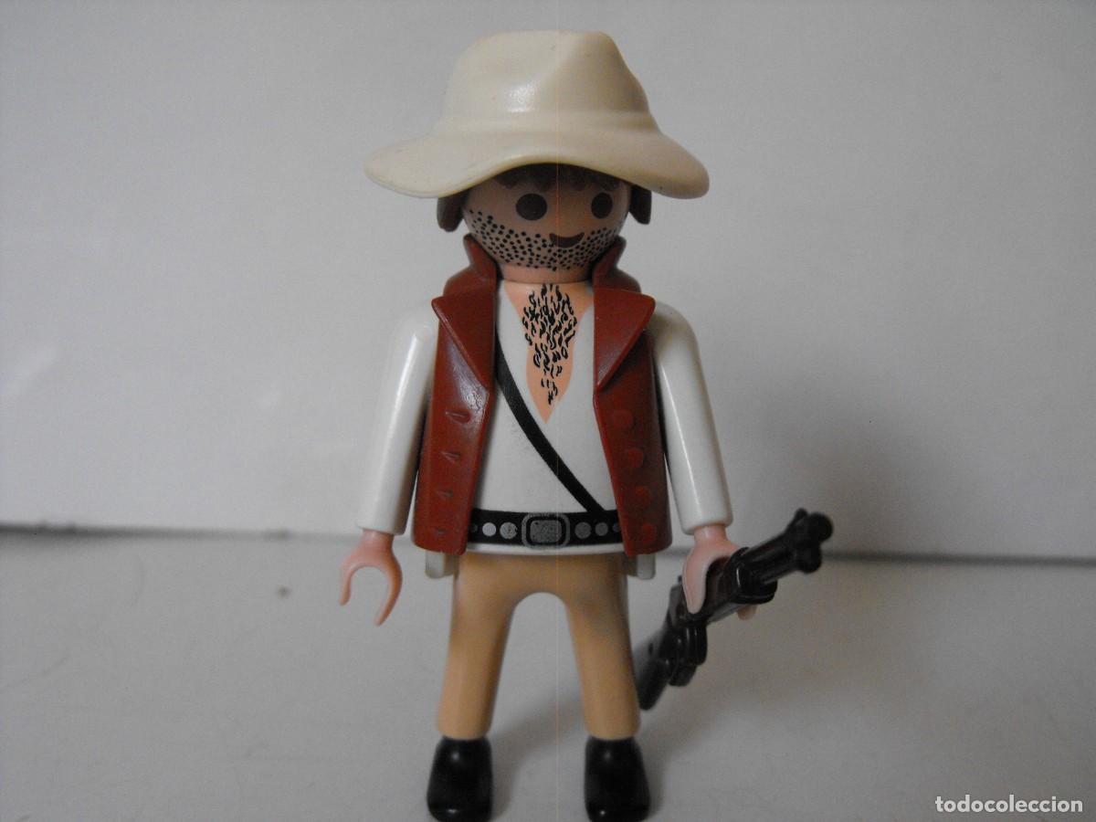 Playmobil: PLAYMOBIL. Figura de cazador.
