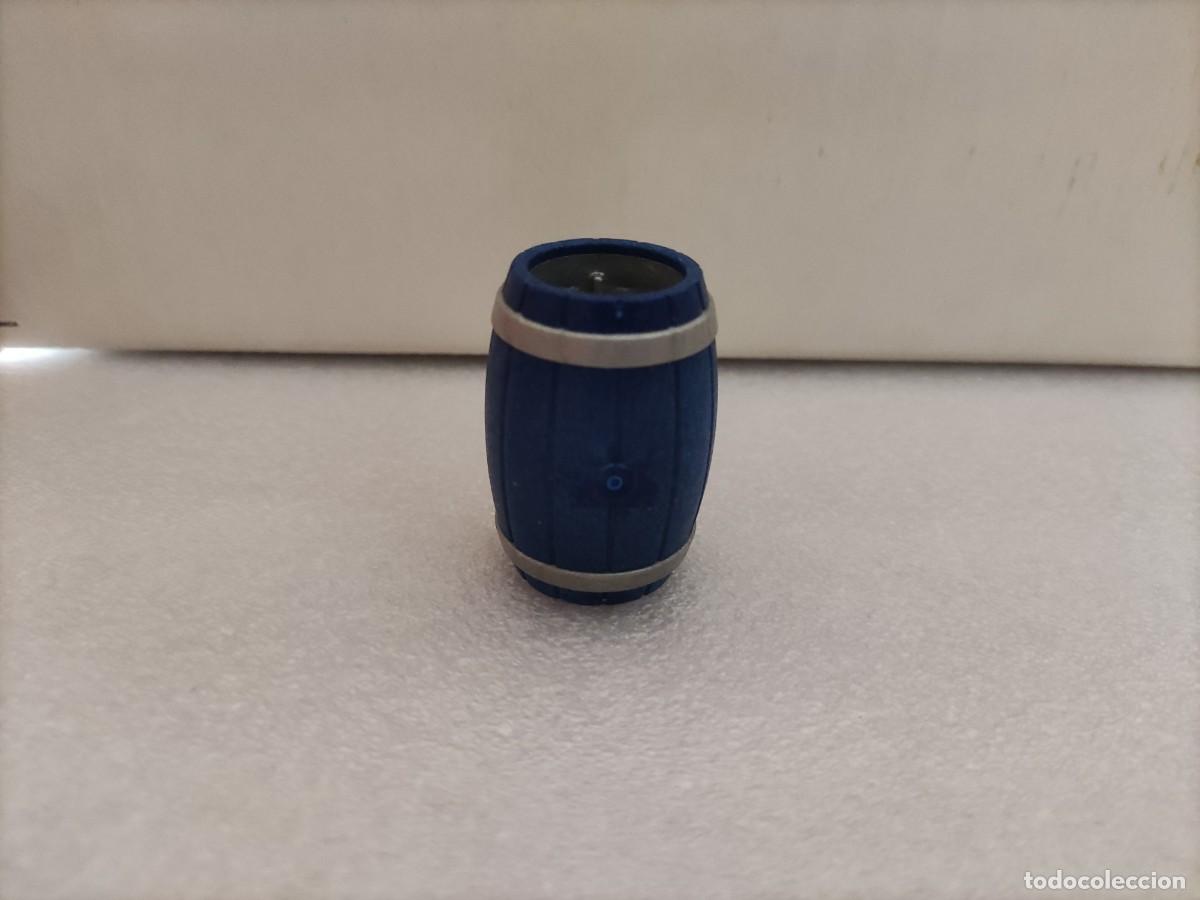 Playmobil: (A) Barril de madera azul y gris Playmobil - Foto 1