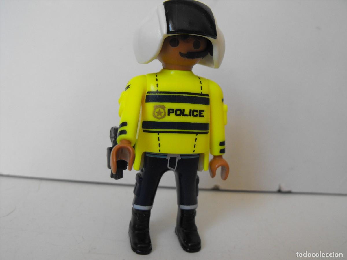 Playmobil: PLAYMOBIL. Figura de policia.