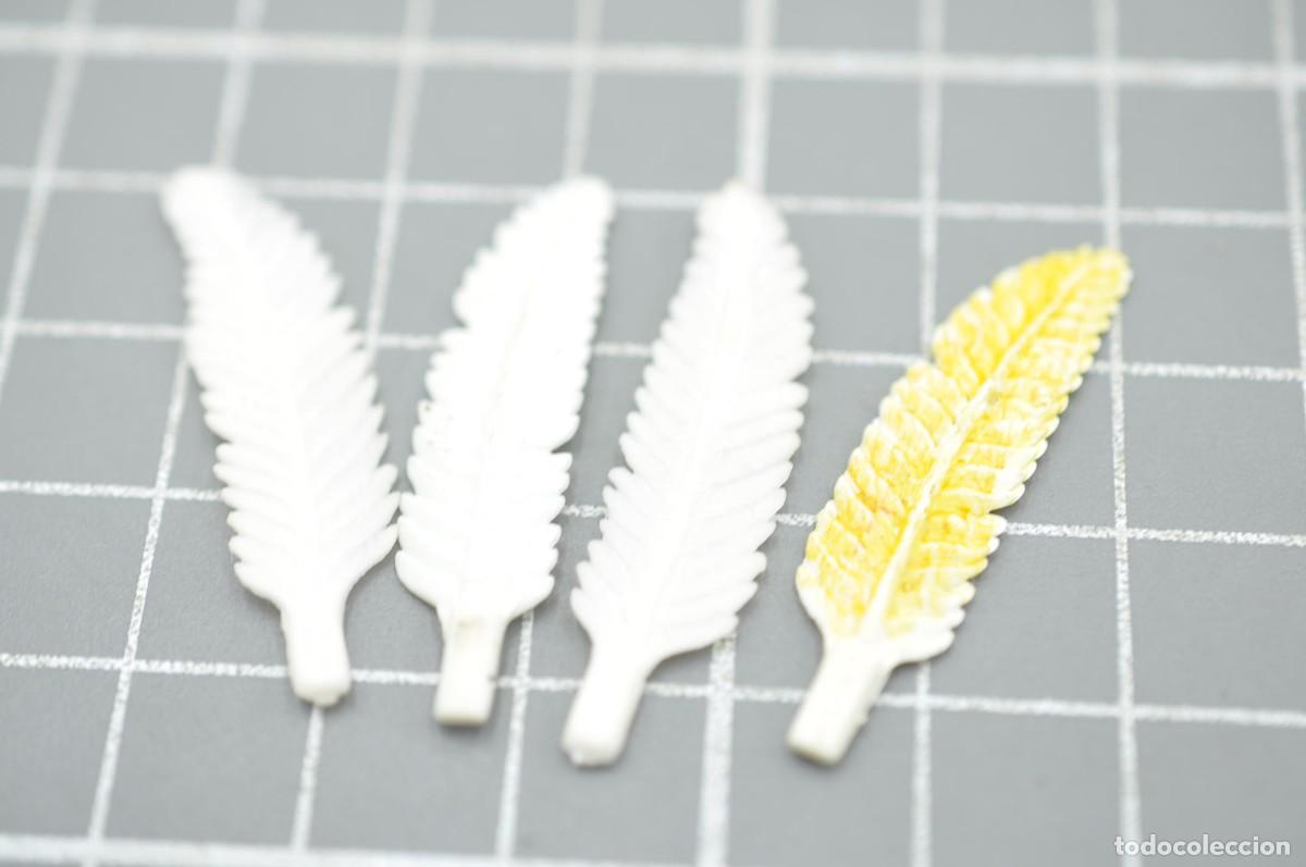 Playmobil: wsk105 pq&ntilde; Playmobil, 4 plumas r&iacute;gidas (una pintada por un lado)