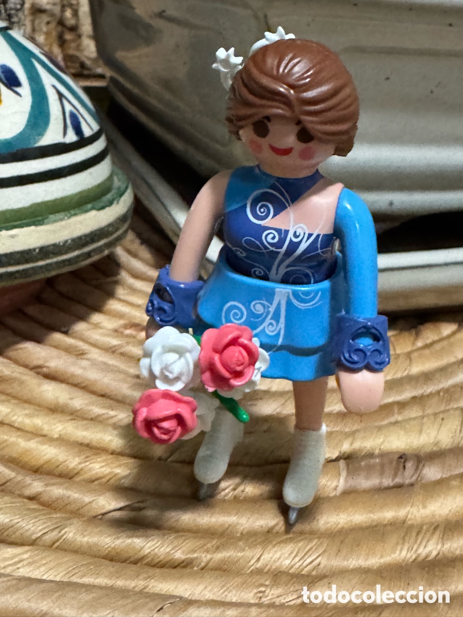 Playmobil: PLAYMOBIL Patinadora sobre Hielo de la Serie 14