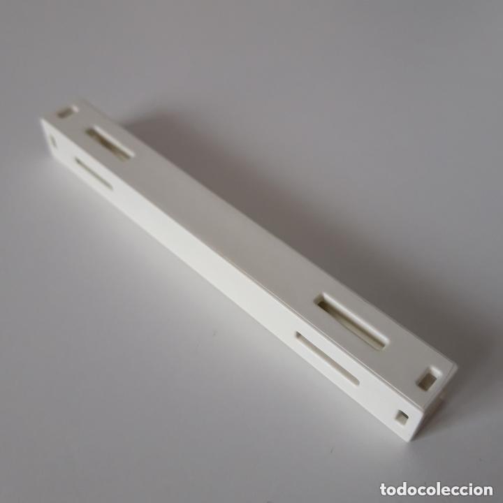 Playmobil: PLAYMOBIL POSTE BLANCO CABA&Ntilde;A 4343 4344 5520 5521 5529 5531 CONECTOR CASA &Aacute;RBOL ZOO ESTABLO