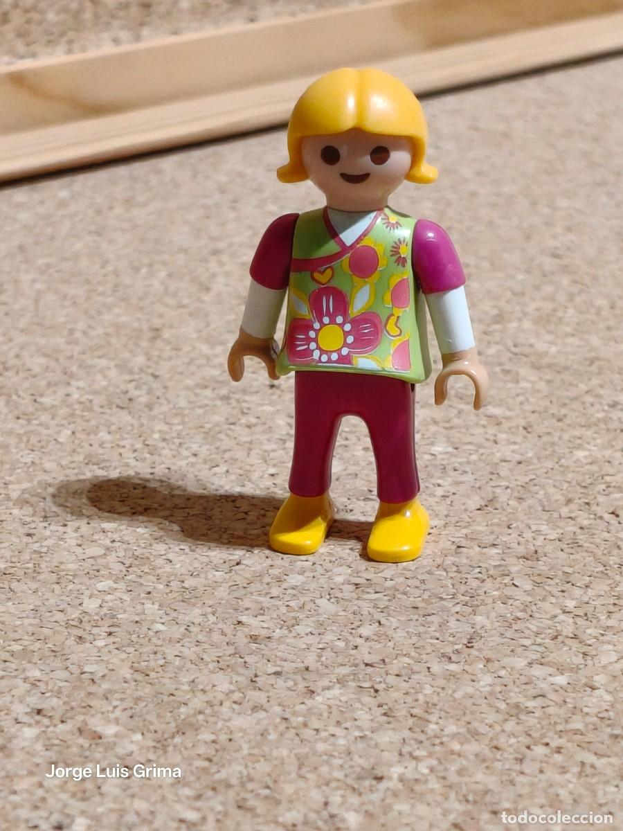 Playmobil: PLAYMOBIL FIGURA NI&Ntilde;A REF 30115090 SETS 71001