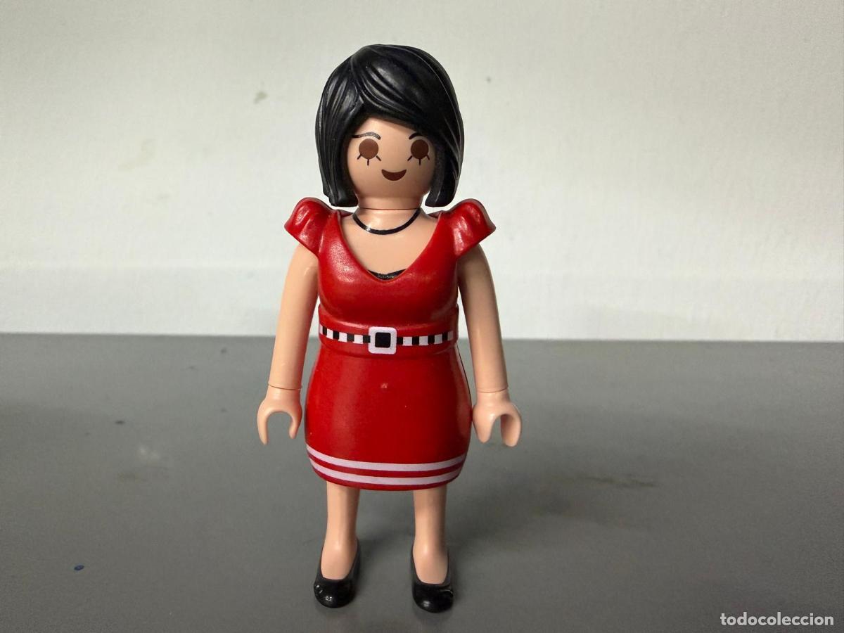 Playmobil: PLAYMOBIL FIGURA MUJER TRAJE DESMONTABLE ROJO ELEGANTE -MIX28