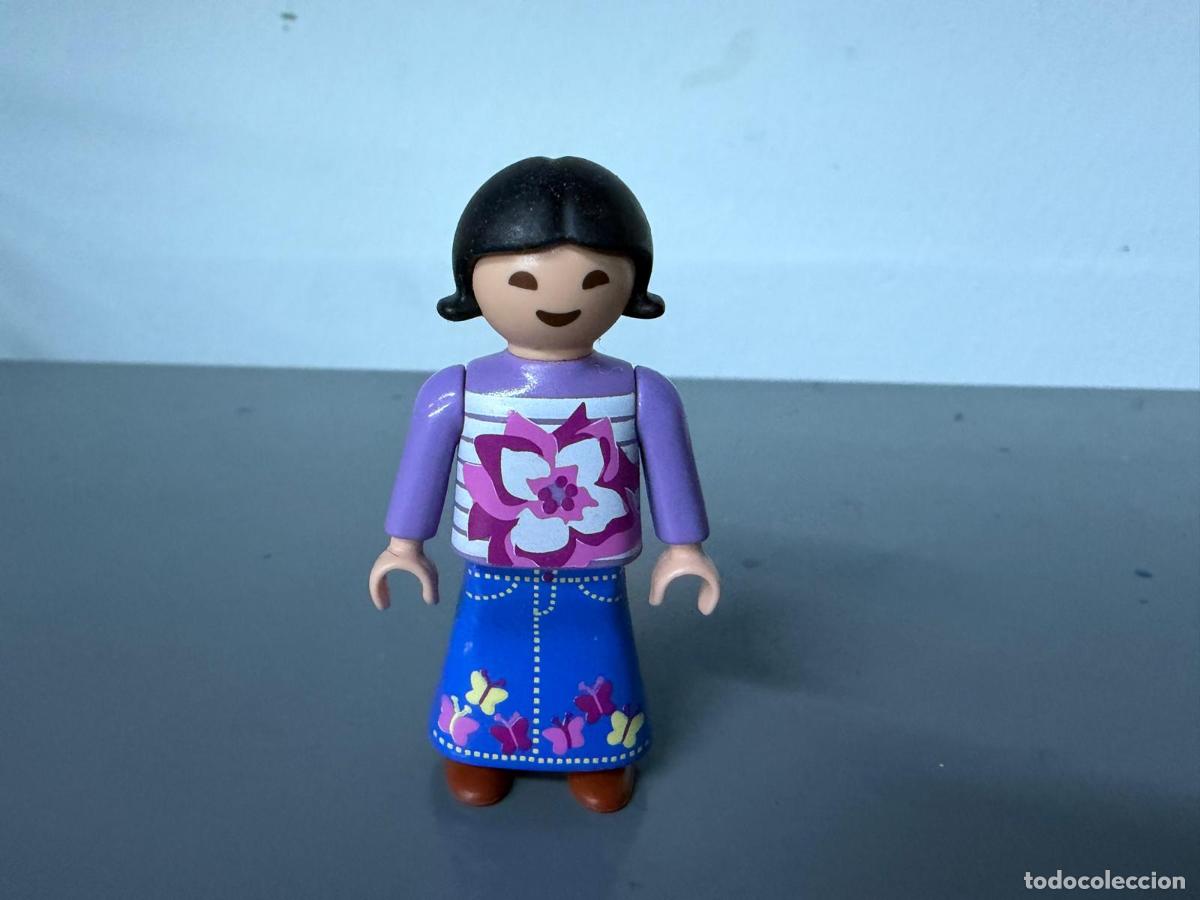 Playmobil: PLAYMOBIL FIGURA NI&Ntilde;A CIUDAD CHINA FALDA LARGA -CH3