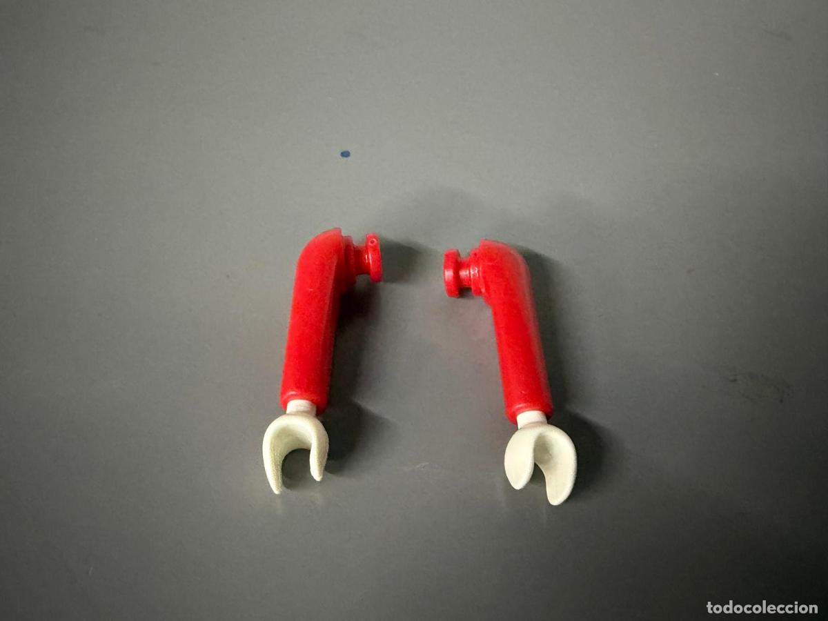 Playmobil: PLAYMOBIL BRAZOS ROJOS CON MANOS BLANCAS SIMULANDO GUANTES RECAMBIO