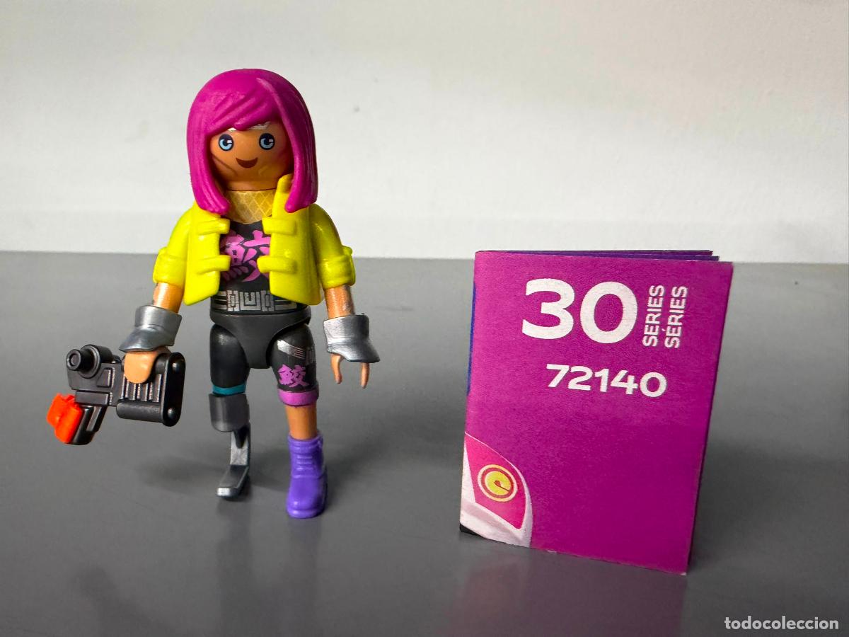 Playmobil: PLAYMOBIL FIGURA MUJER CYBORG SERIE 30 SOBRE SORPRESA