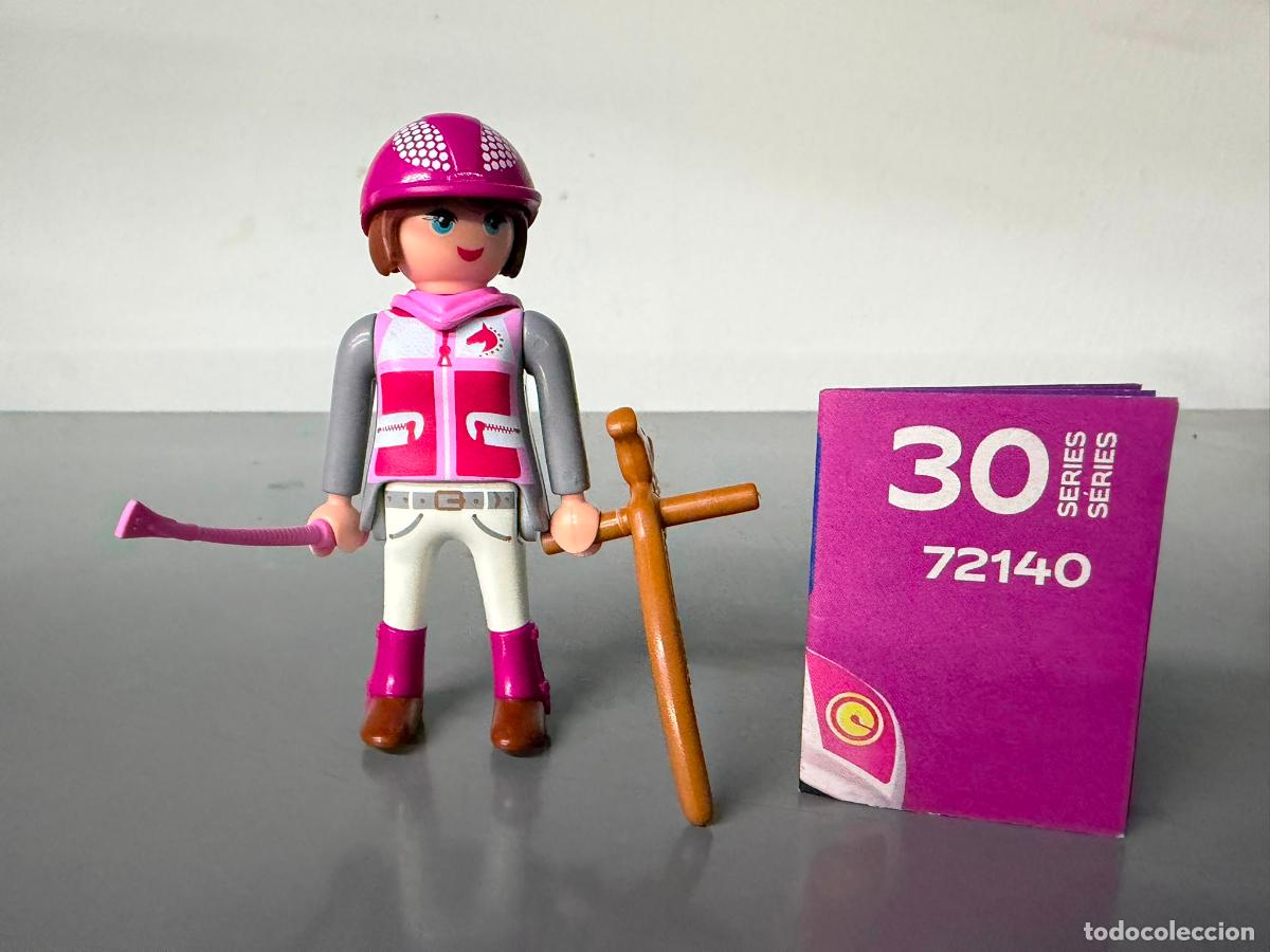 Playmobil: PLAYMOBIL FIGURA MUJER EQUITACION CABALLO SERIE 30 SOBRE SORPRESA