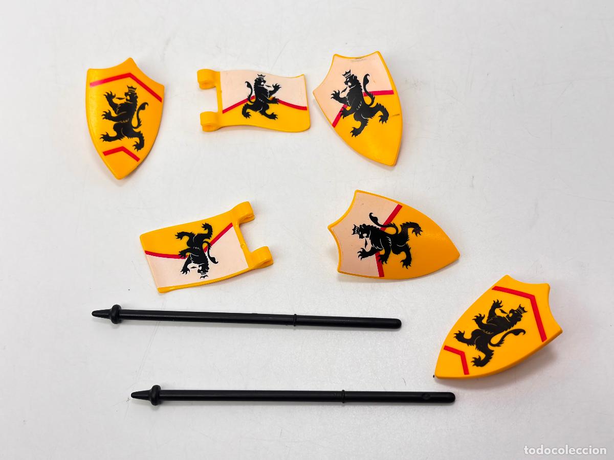 Playmobil: Playmobil lote escudo bandera caballero del le&oacute;n
