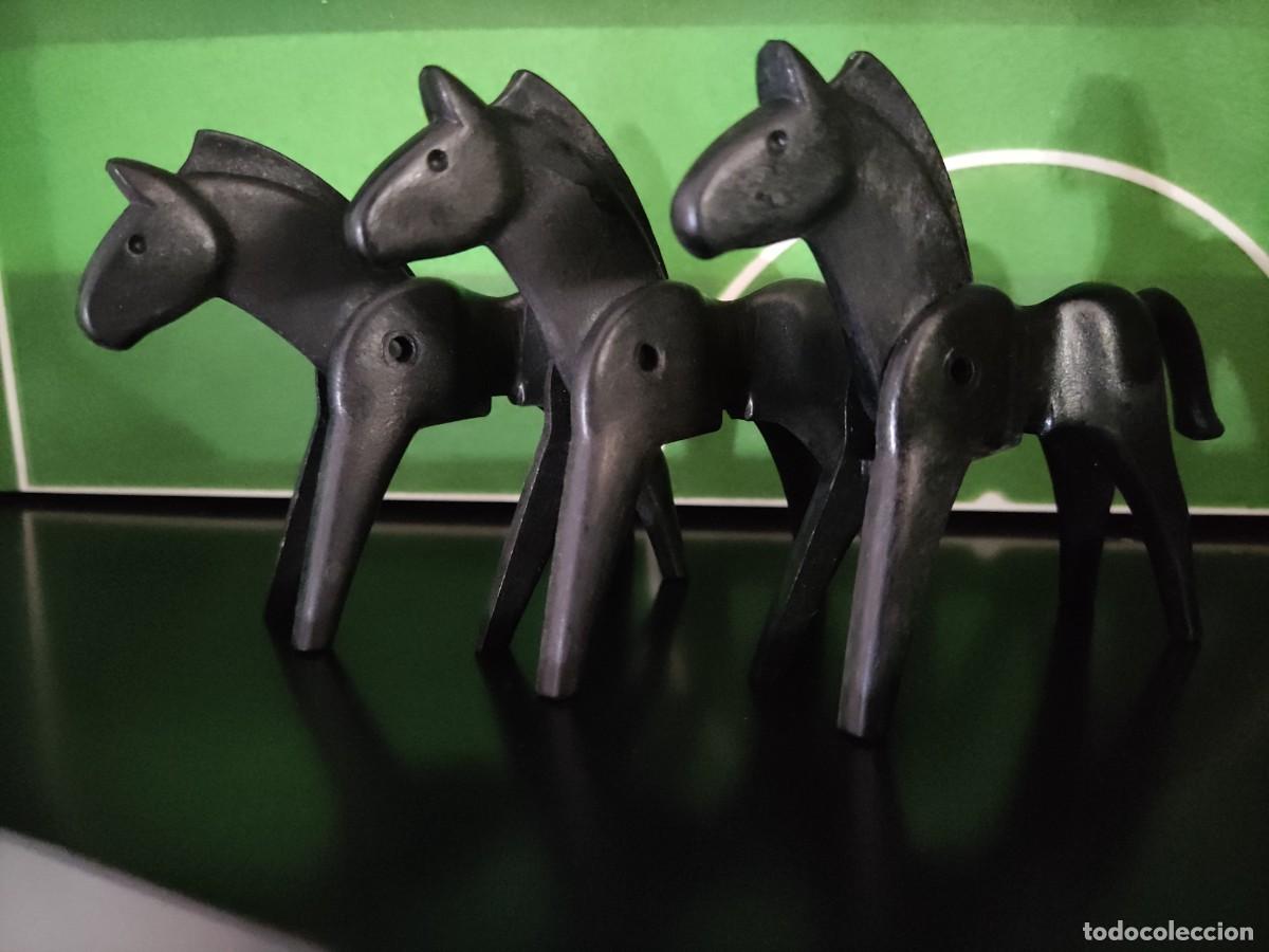 Playmobil: (C) 3 Caballos negros sin montura primera &eacute;poca Playmobil