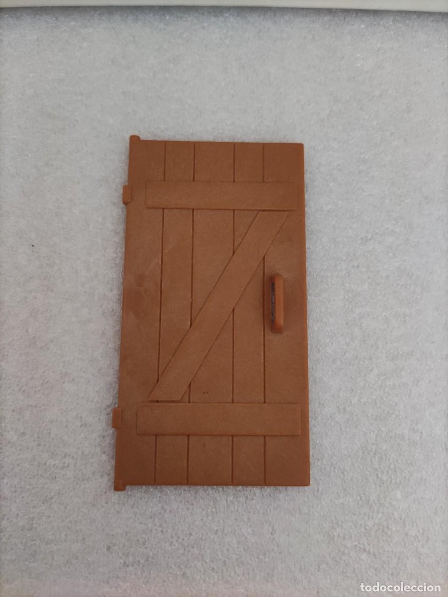 Playmobil: (B) Puertas madera color marr&oacute;n claro Playmobil