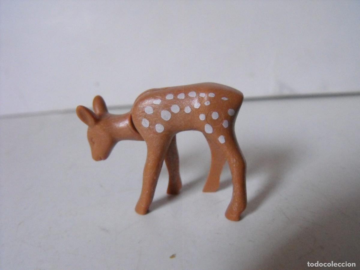 Playmobil: PLAYMOBIL. Figura de cervatillo. - Foto 2