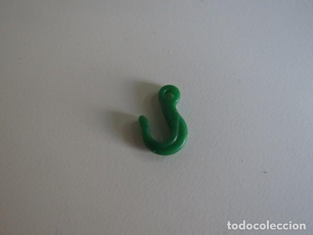 Playmobil: DIFICIL GANCHO VERDE ESPECIAL CABESTRANTE JEEP TODOTERRENO ESTACION AFRICANA NGORONGORO PLAYMOBIL