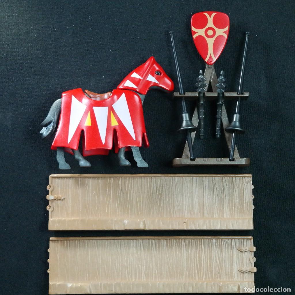Playmobil: Playmobil caballo medieval con armero y vallas de torneo☼