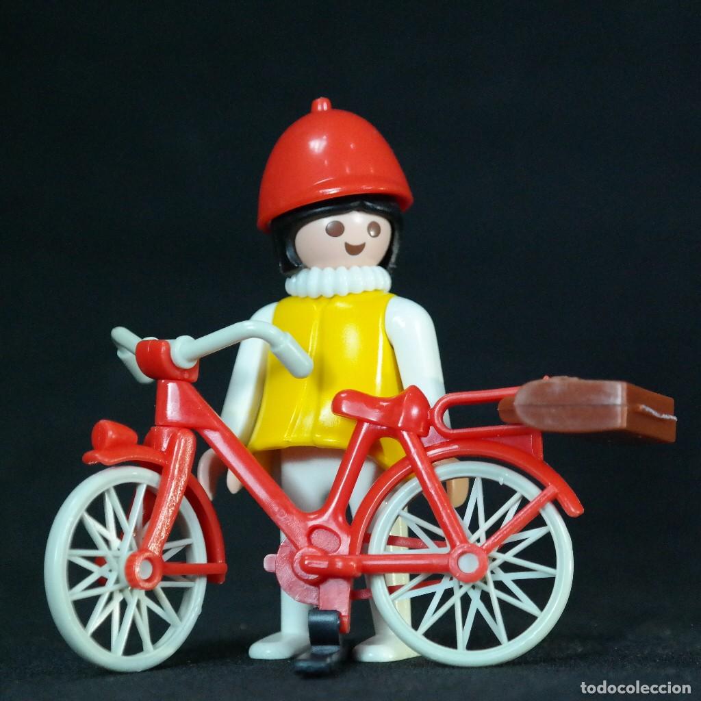 Playmobil: Playmobil mujer con bici☼