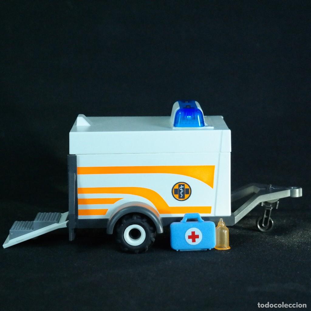 Playmobil: Playmobil remolque de ambulancia con muneco de pruebas ☼