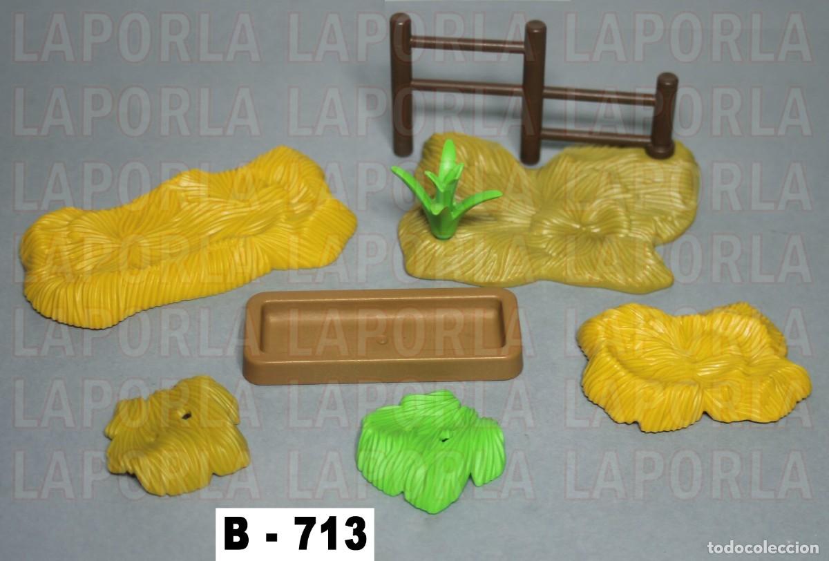 Playmobil: PLAYMOBIL NAVIDAD ACCESORIOS BEL&Eacute;N PORTAL PESEBRE COMEDERO GRANJA (B-713)