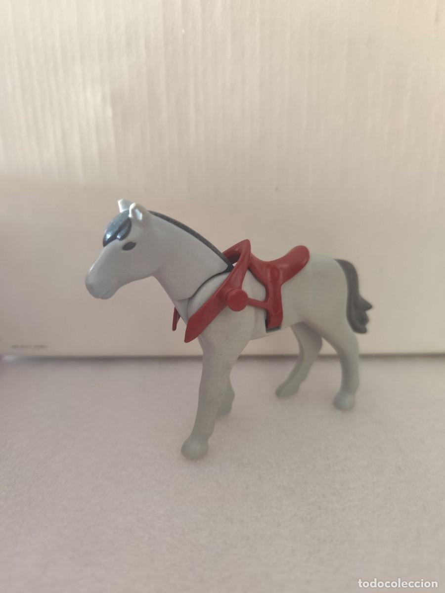 Playmobil: (C) Caballo gris montura marr&oacute;n Playmobil