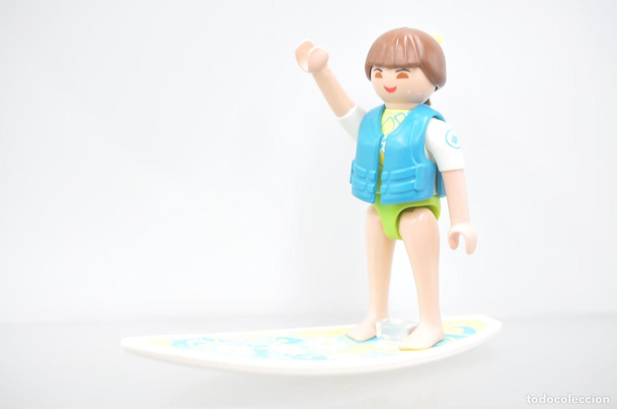 Playmobil: WSK106 Playmobil, figura mujer, surfista